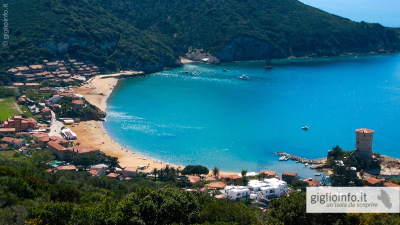 Veduta spiaggia del Campese con Torre Medicea