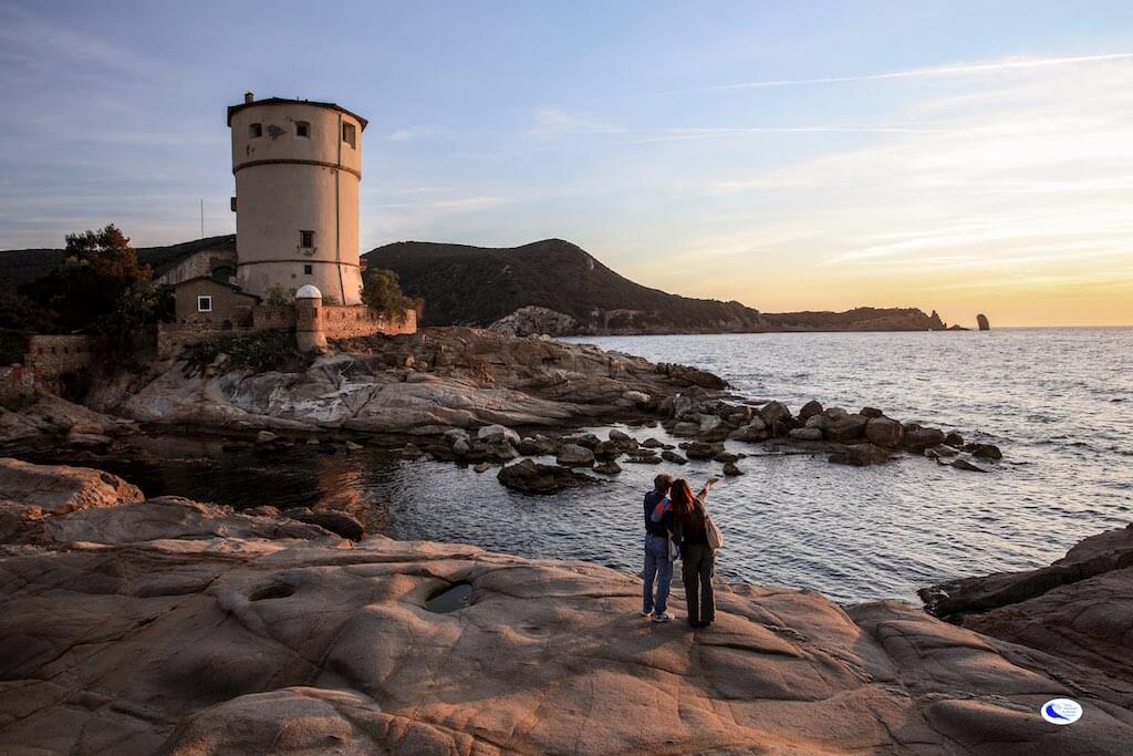 Escursionisti a Giglio Campese alla Torre, Isola del Giglio