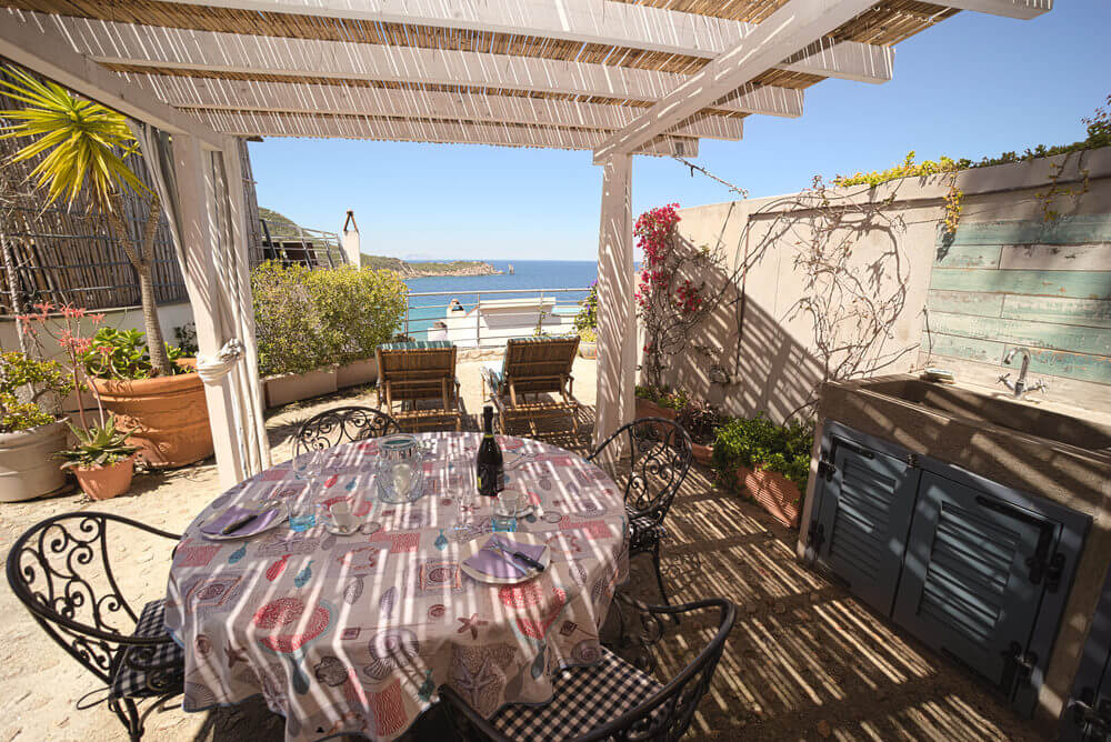 Terrazza con vista Appartamento Pesce Giallo, Villa Delfi, Isola del Giglio Campese