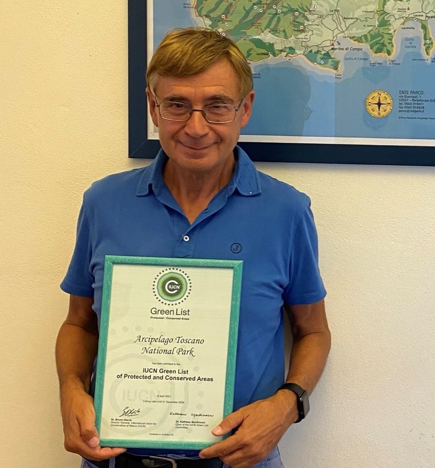 Presidente del Parco Nazionale Arcipelago Toscano Sammuri con Certificato IUCN Green List