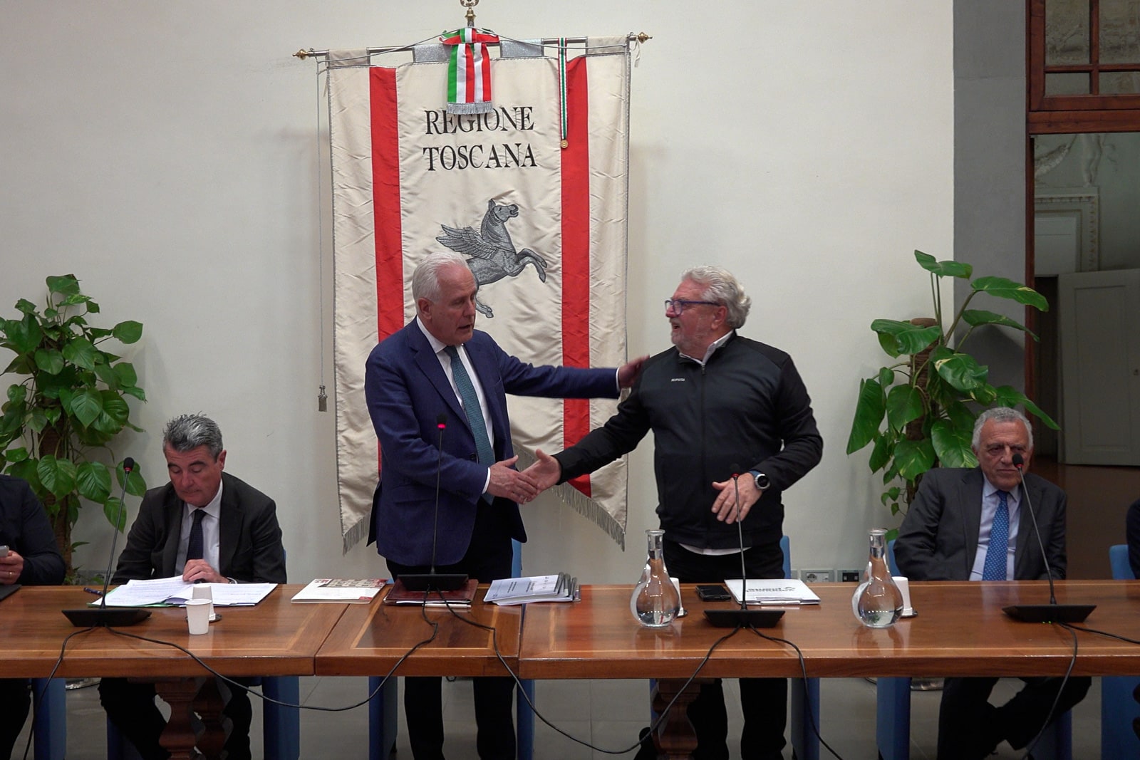 Conferenza Stampa Lung la Toscana con Massimo Canino