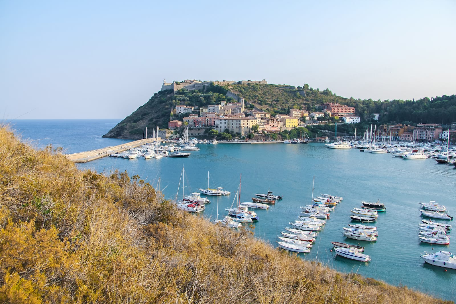 La marina di cala galera a Porto Ercole, Monte Argentario, Maremma, Toscana