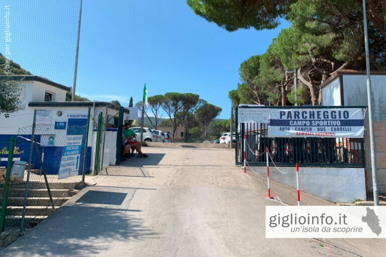 Parcheggio Campo Sportivo Entrata - Porto Santo Stefano