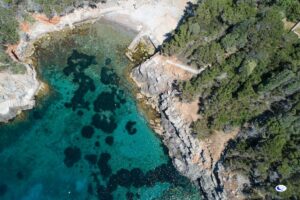 Veduta Aerea con il Drone della cala Maestra all'Isola di Giannutri