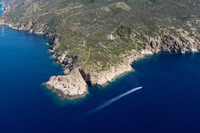 Punta del Capel Rosso con Barca dal Drone - BAER