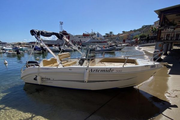 Barca 05 - Noleggio Barche Relaxing Boat Isola del Giglio Porto