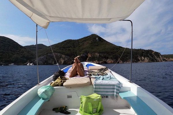 Gozzo 01 Baia di Campese - Noleggio Barche Relaxing Boat Isola del Giglio Porto