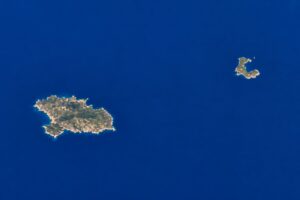 Fotografia dall'alto delle Isole Giglio e Giannutri